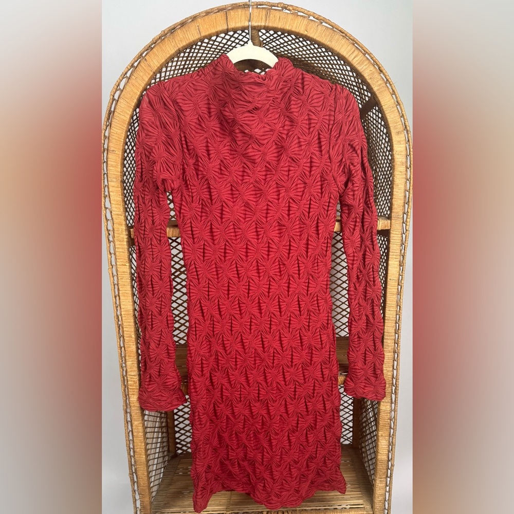 Anthropologie Maeve Long Sleeve Scrunch Textured Mini Dress Wine M NWT - Picture 4 of 6